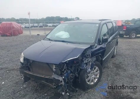 2013 Chrysler Town & Country Touring z USA, uszkodzony, nr VIN 2C4RC1BG8DR796846